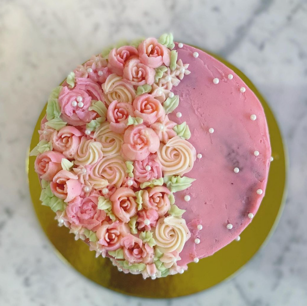 Pearls and Flowers Cake